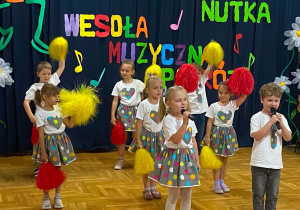 Dzieci z grupy II podczas występu